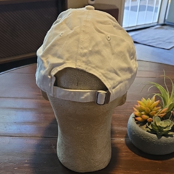 Under Armour Kids UCLA Bruins Cap - Cream and White - Picture 3 of 6